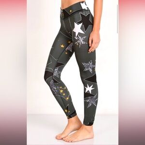 Beyond Yoga Star Patterned Leggings - Black and White